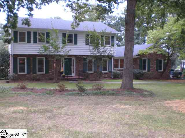9 Heatherbrook Road Greenville, SC 29615 - Photo 1 of 21 Gallery Image 1