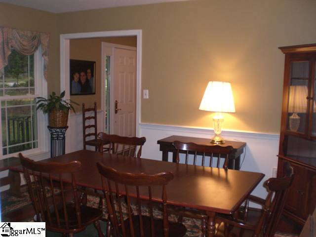 9 Heatherbrook Road Greenville, SC 29615 - Photo 6 of 21 Gallery Image 6
