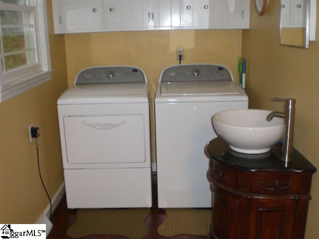 9 Heatherbrook Road Greenville, SC 29615 - Photo 7 of 21 Gallery Image 7