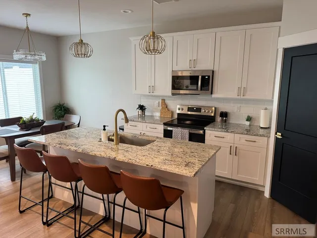 $399,000 | 621 Jeanine Drive, Sugar City, ID 83448