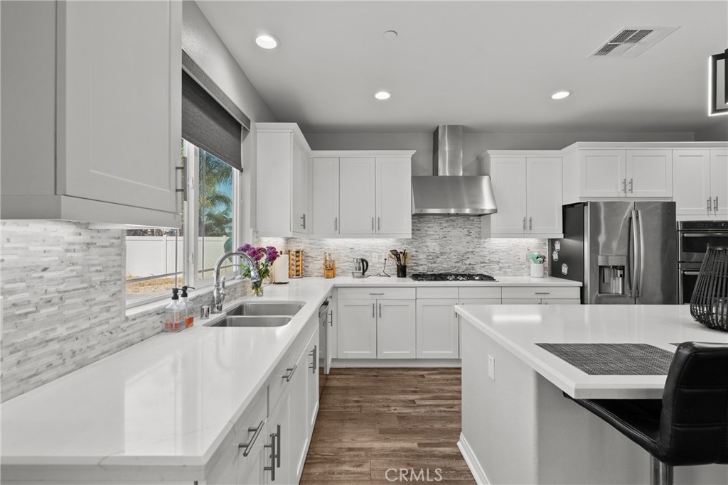 232 River Street Fillmore, CA 93015 - Photo 17 of 61 Comfortable open plan living, great for entertaining and creating memories