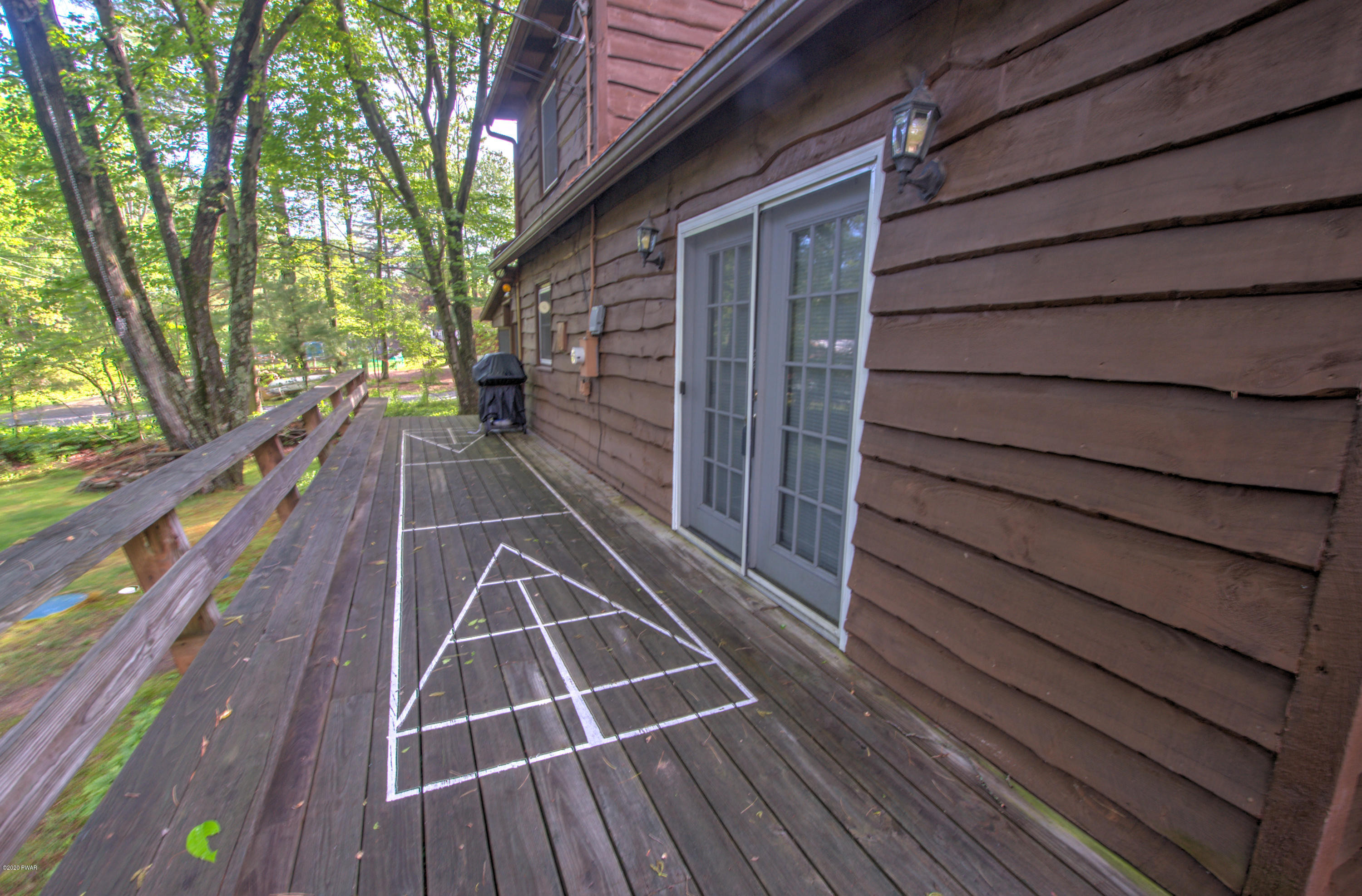 119 Ansley Road Paupack, PA 18451 - Photo 4 of 29