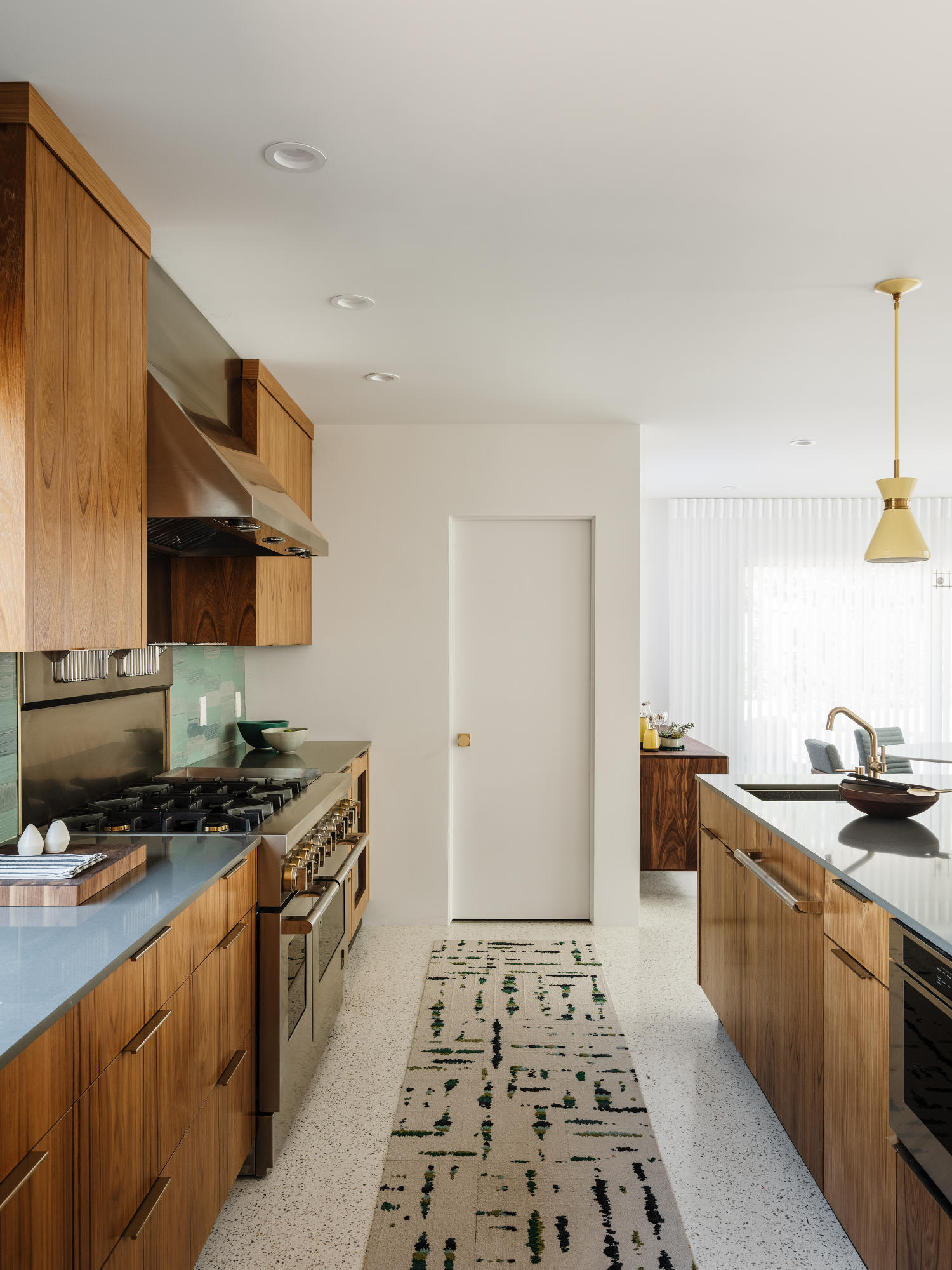 574 West Mariscal Road Palm Springs, CA 92262 - Photo 12 of 41 Kitchen 2