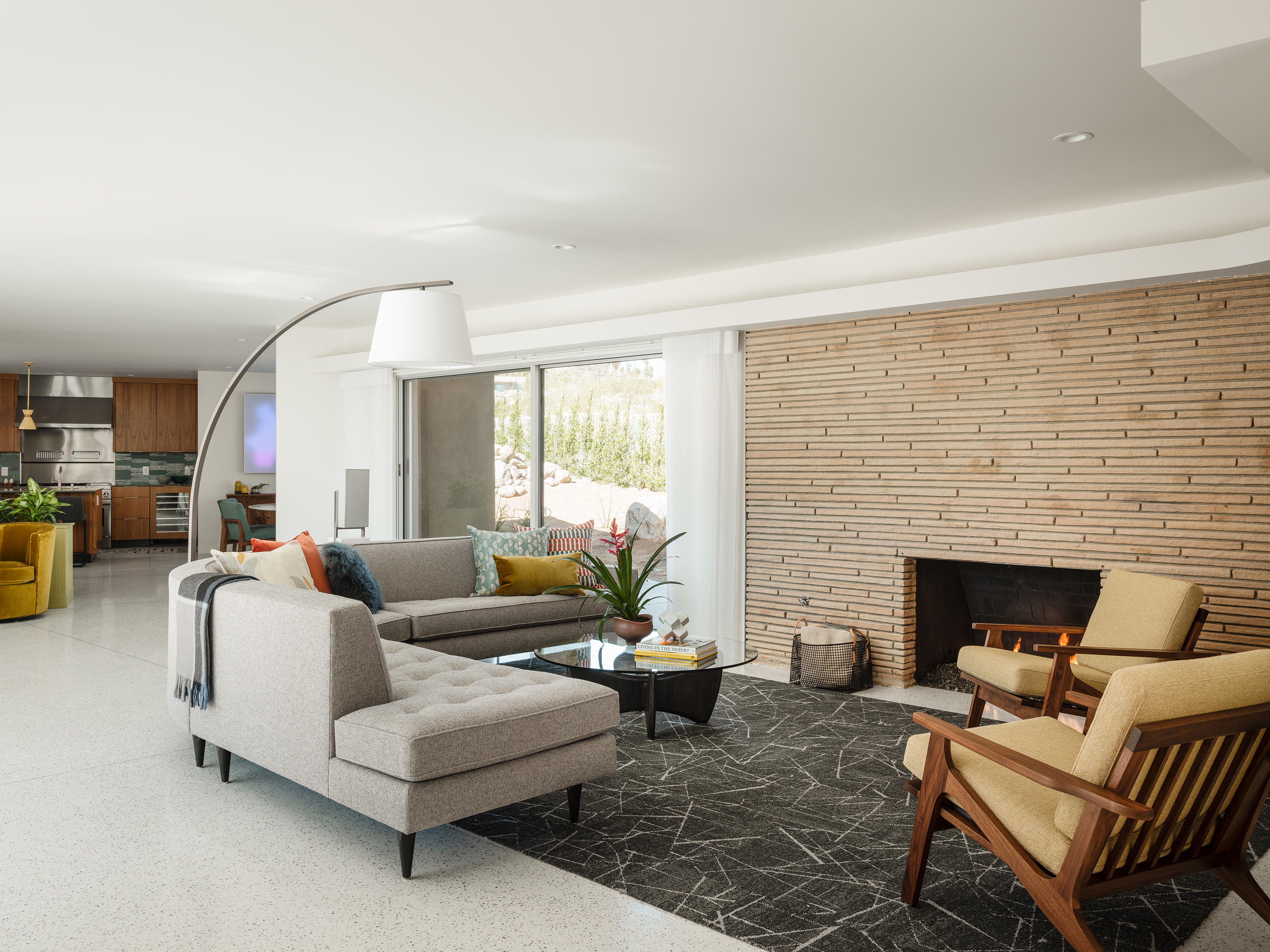 574 West Mariscal Road Palm Springs, CA 92262 - Photo 17 of 41 Living 1