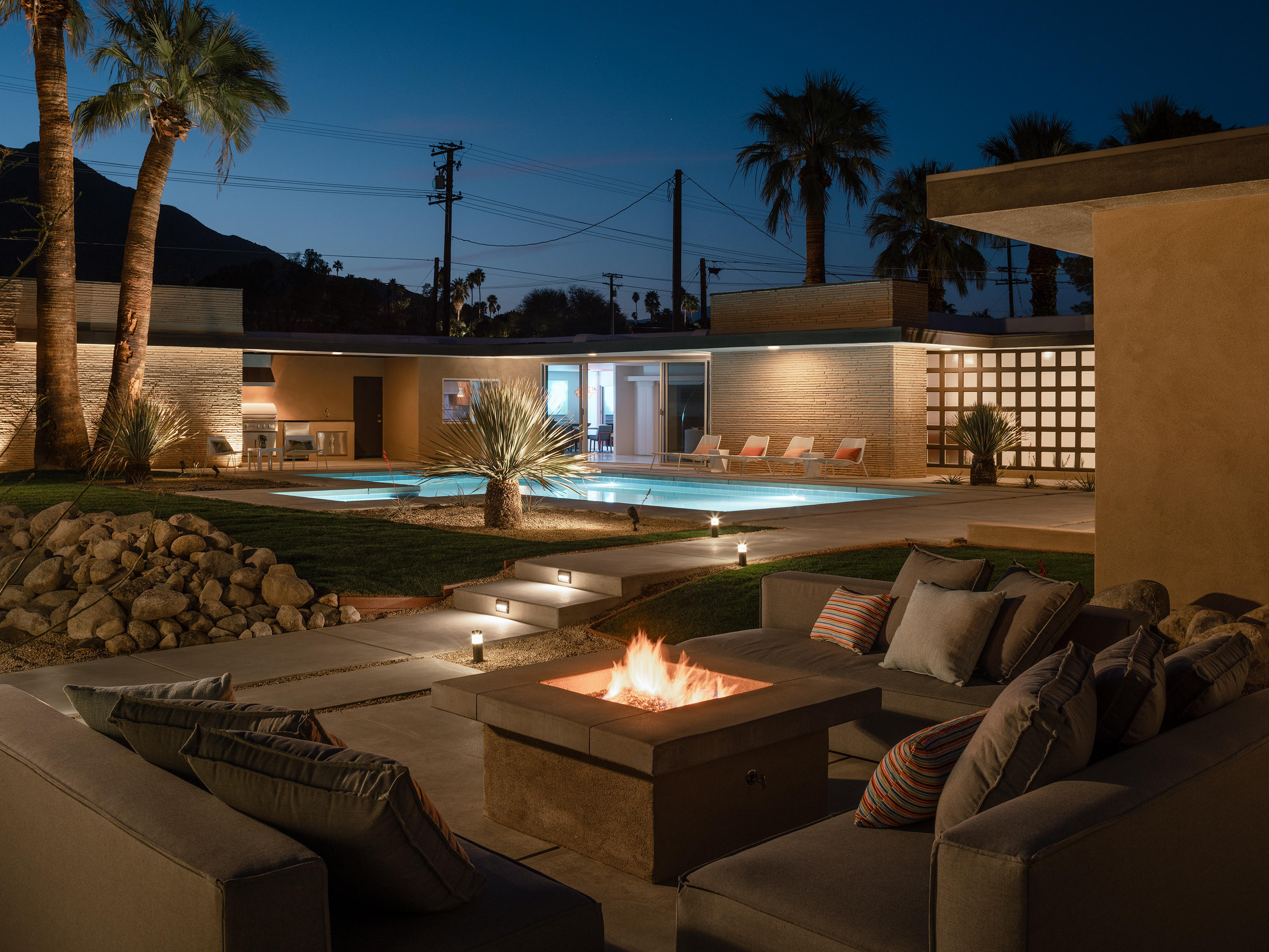 574 West Mariscal Road Palm Springs, CA 92262 - Photo 9 of 41 Pool 10