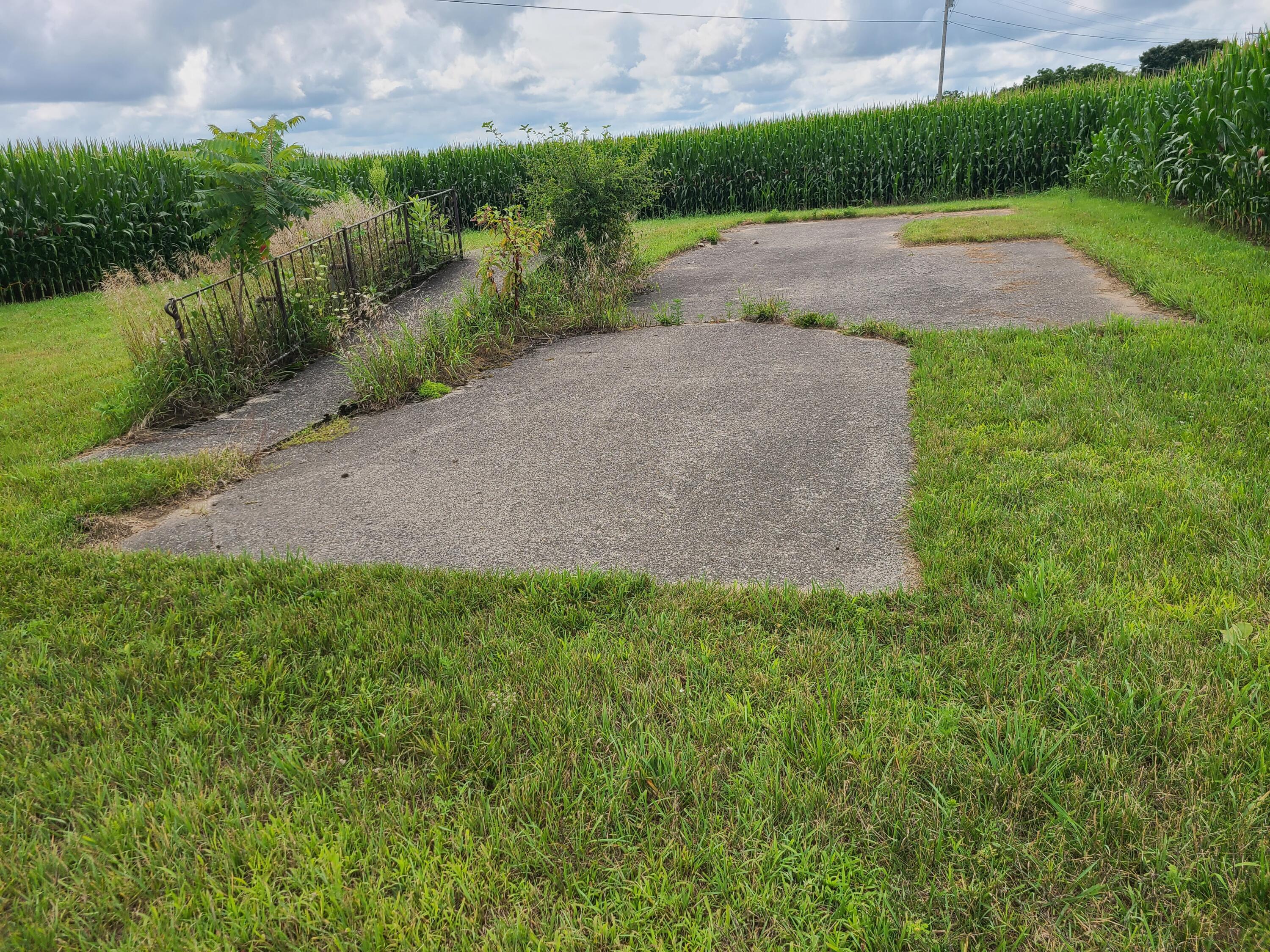 35661 82nd Avenue Decatur, MI 49045 - Photo 13 of 17 20240724_154837