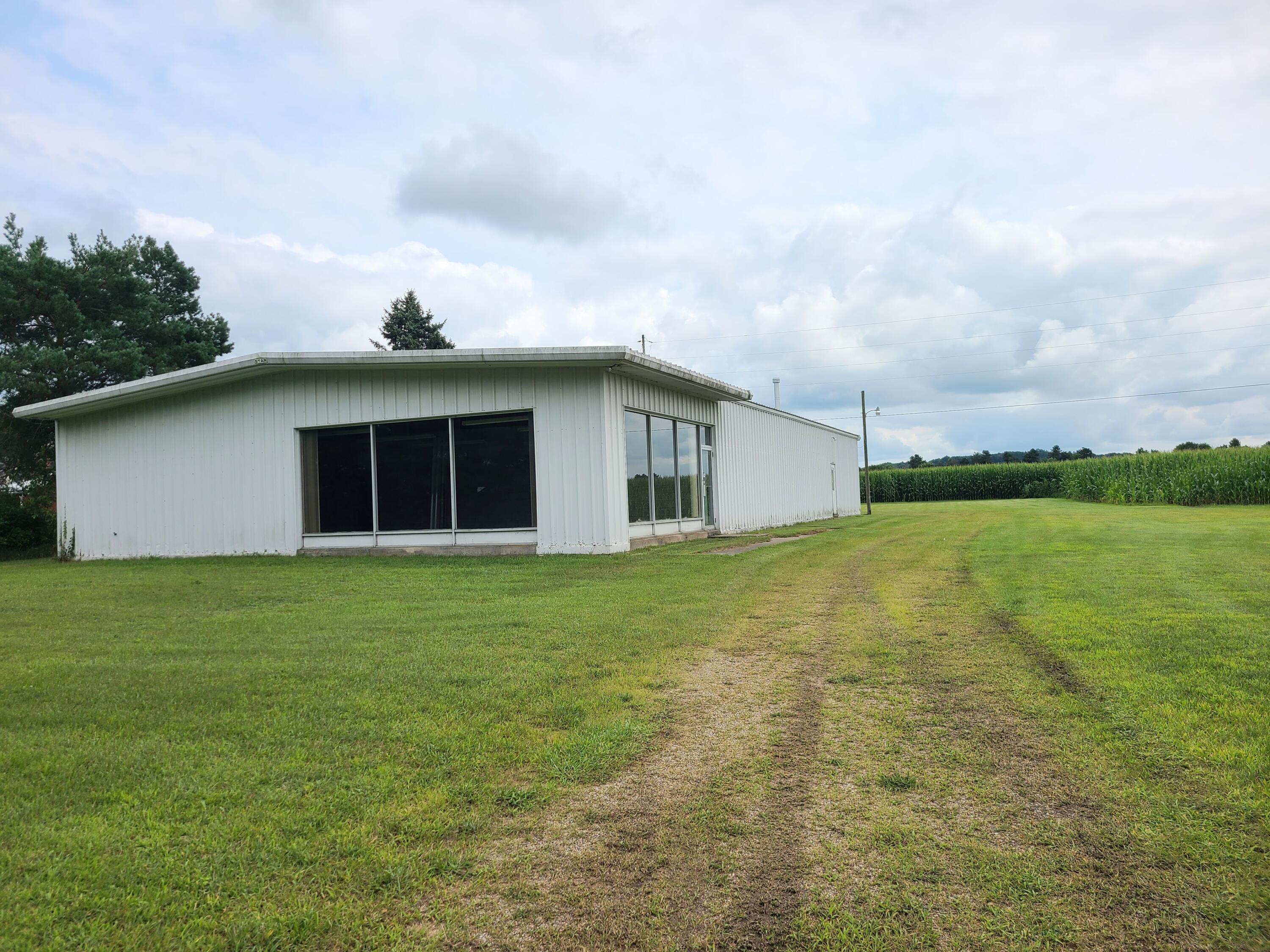 35661 82nd Avenue Decatur, MI 49045 - Photo 2 of 17 20240724_154630~3