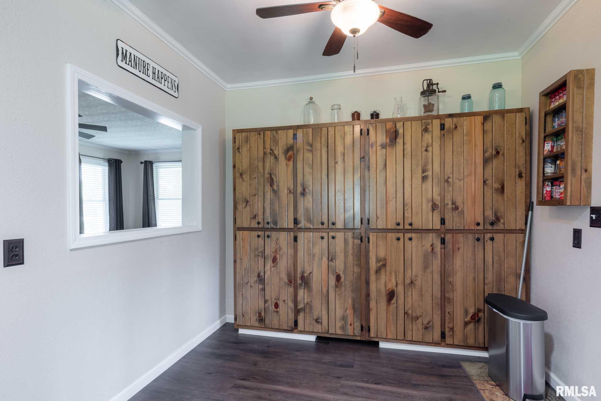 145 Roosevelt Loop Vienna, IL 62995 - Photo 11 of 36 Gallery Image 11