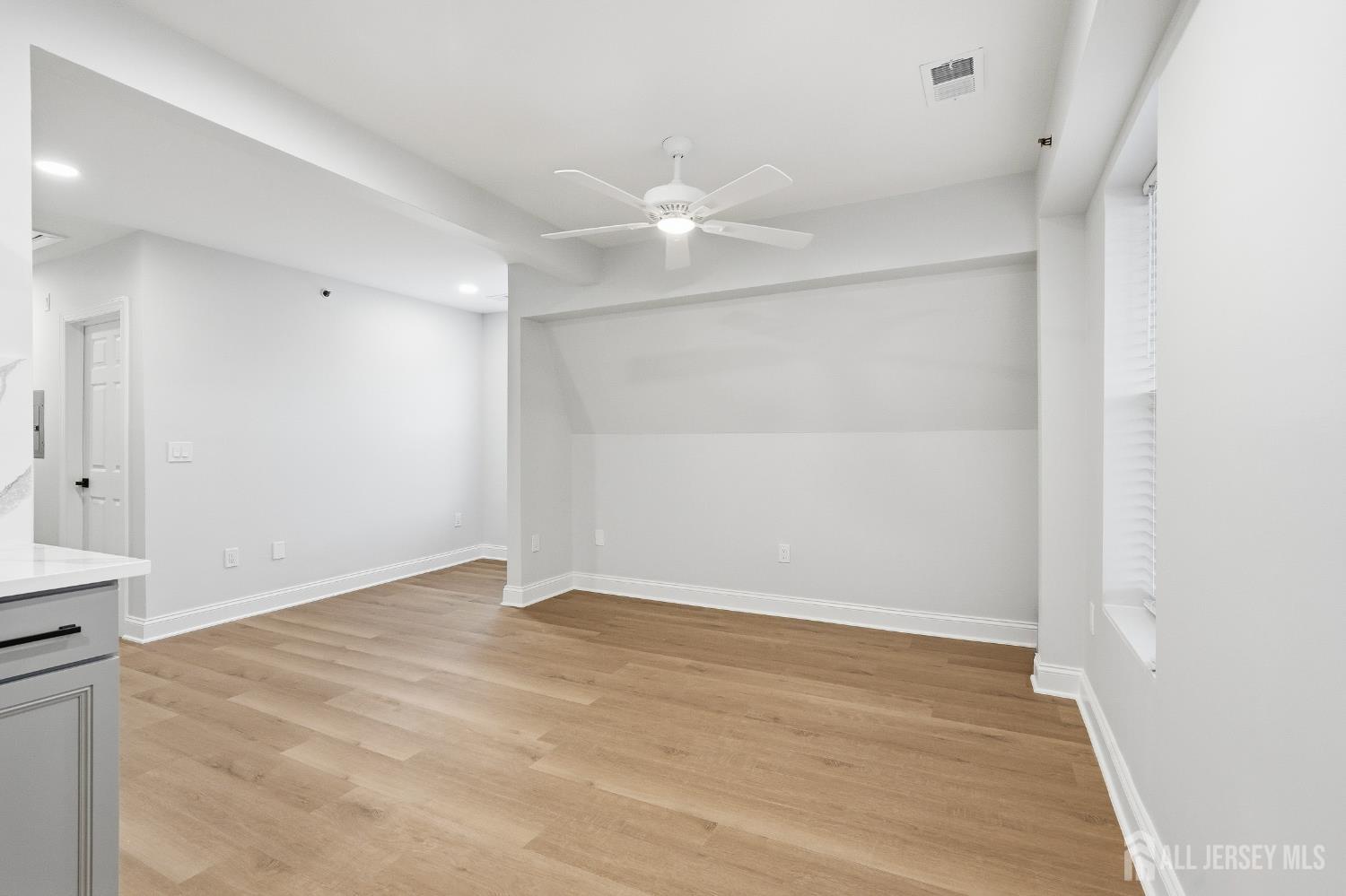 115 Remsen Avenue New Brunswick, NJ 08901 - Photo 24 of 38