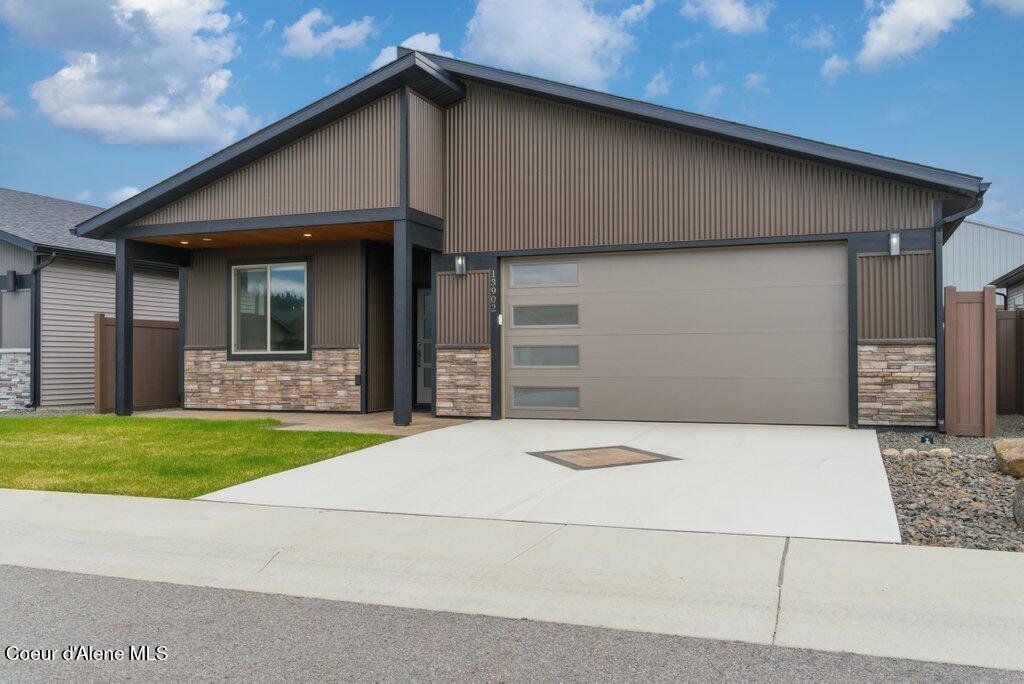 13928 Rainier Loop Rathdrum, ID 83858 - Photo 2 of 27 002-13902RainierLoop-Rathdrum-ID-83858-S