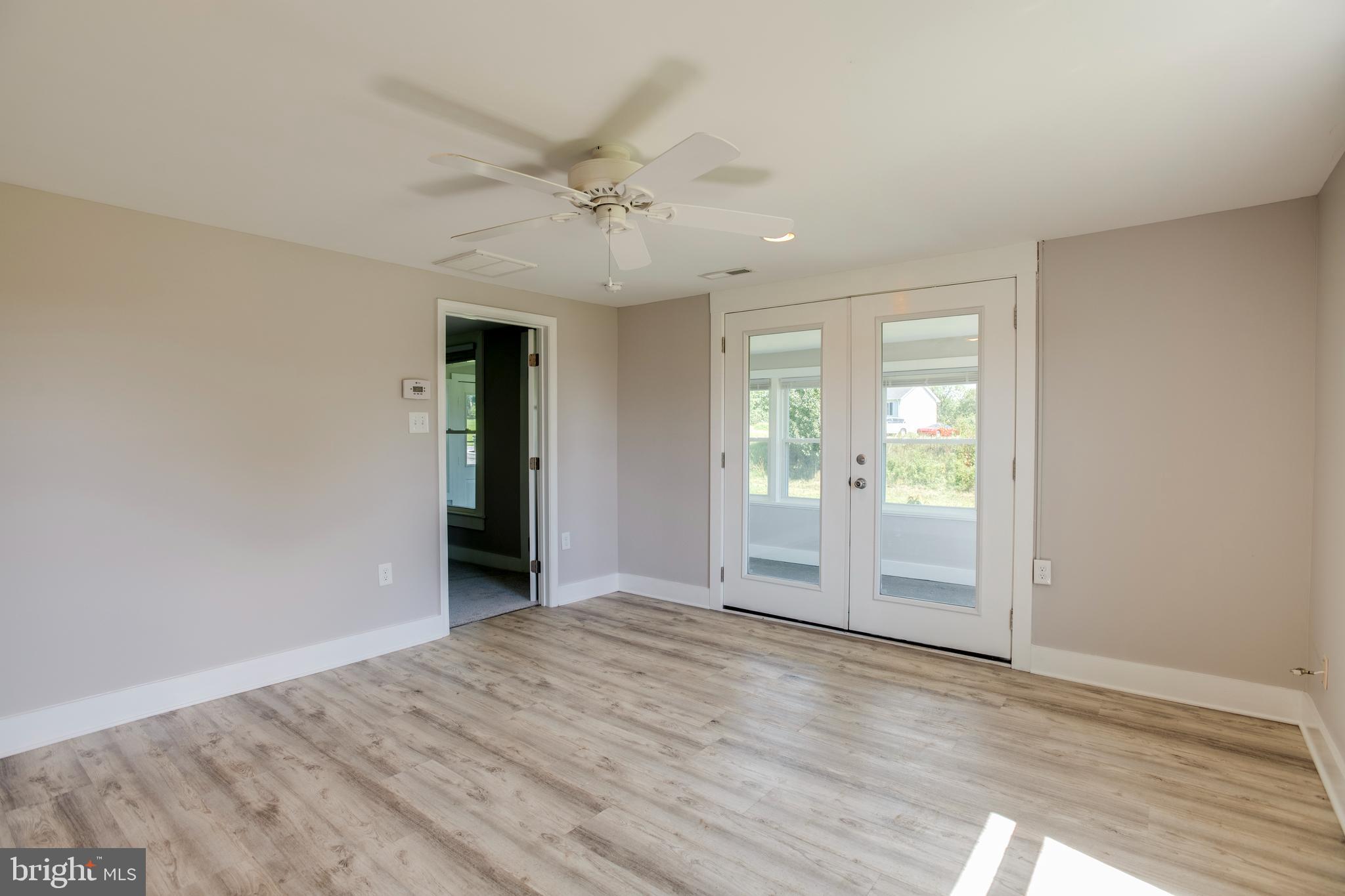 9220 White Shop Road Culpeper, VA 22701 - Photo 4 of 31 Family Room