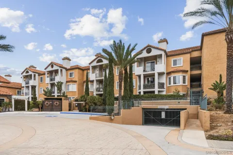 $495,000 | 2150 Camino De La Reina, Unit 216, San Diego, CA 92108