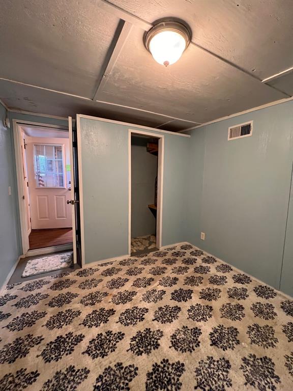 242 Treasure Beach Comanche, TX 76442 - Photo 18 of 32
