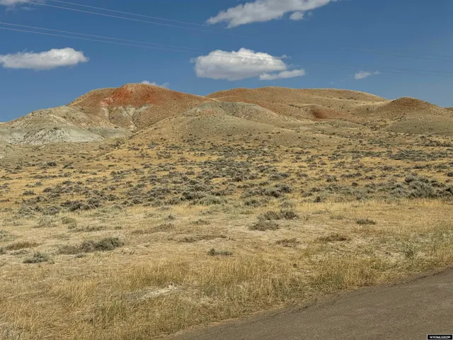 $727,600 | 1068-tract I North Horsecreek Road, Dubois, WY 82513