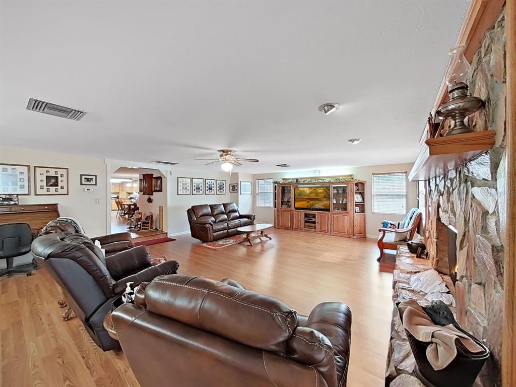 4105 Robinson Road Valrico, FL 33594 - Photo 28 of 58