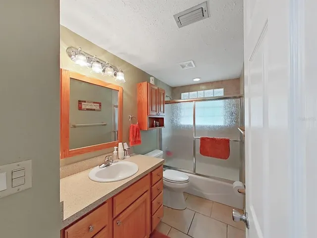 $899,500 | 4105 Robinson Road, Valrico, FL 33594