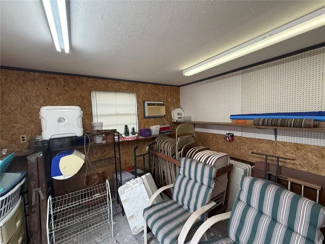 $899,500 | 4105 Robinson Road, Valrico, FL 33594