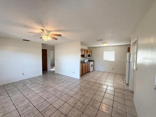 $899,500 | 4105 Robinson Road, Valrico, FL 33594