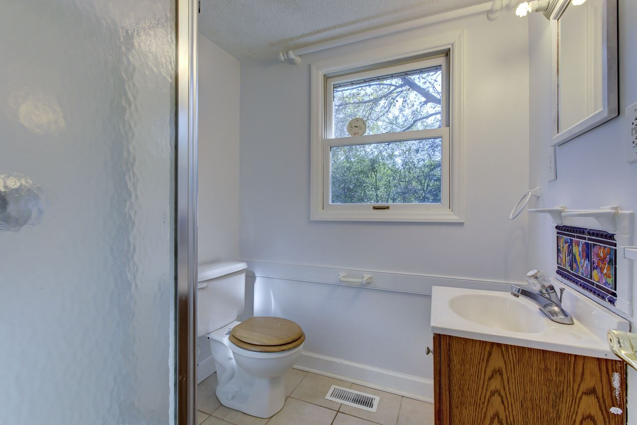 207 Neuse River Parkway Raleigh, NC 27610 - Photo 21 of 25 Bathroom