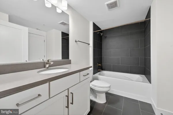 $2,600 | 50 Florida Avenue Northeast, Unit 209, Washington, DC 20002