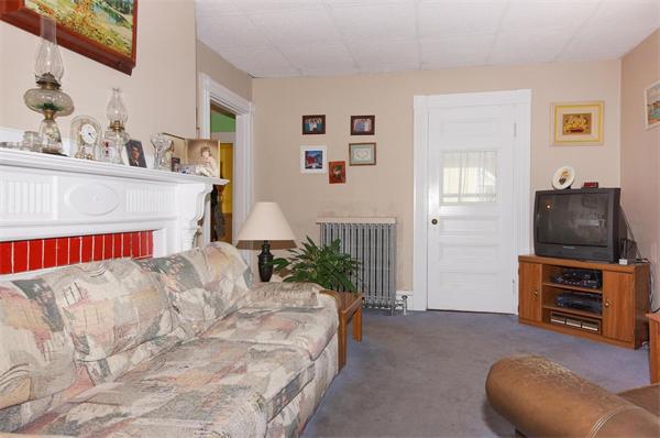 18 Rockingham Street Cambridge, MA 02139 - Photo 10 of 24