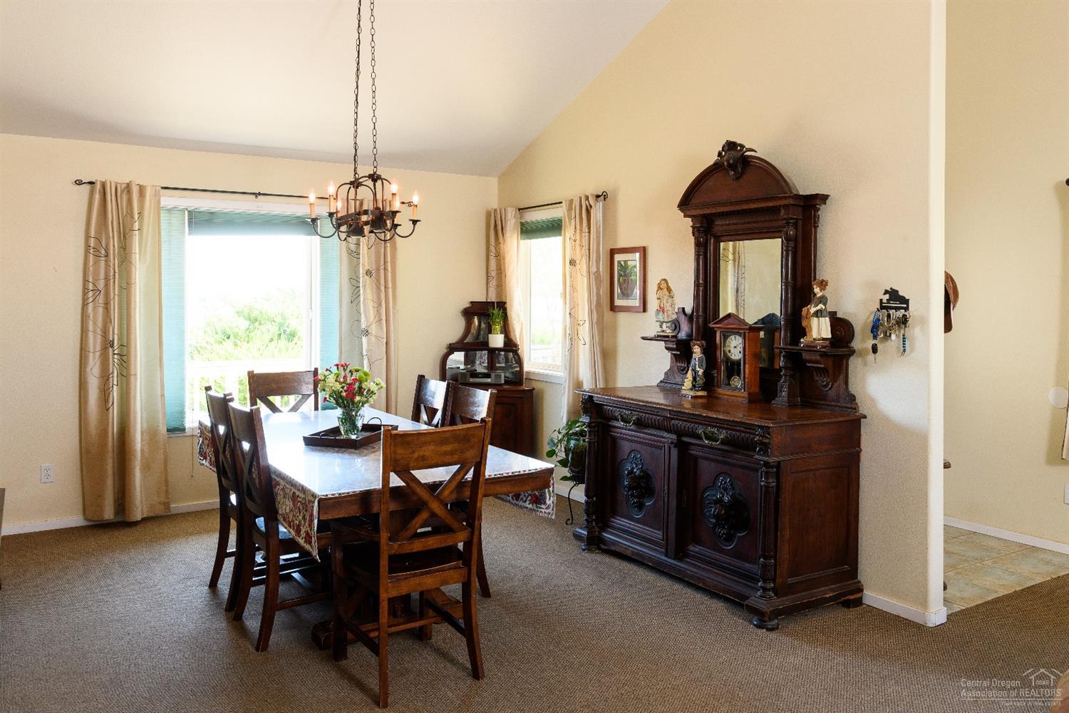 20250 Marsh Road Bend, OR 97703 - Photo 18 of 24 Additional Photo