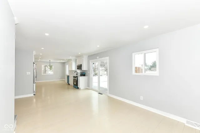 $349,900 | 7748 Hillcrest Drive, Mooresville, IN 46158