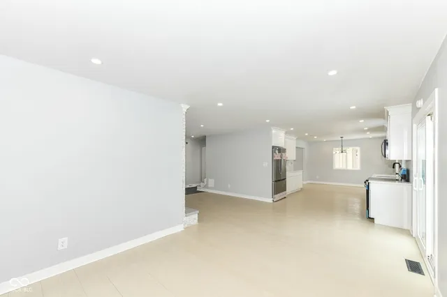 $349,900 | 7748 Hillcrest Drive, Mooresville, IN 46158