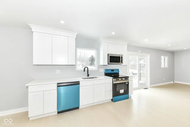 $349,900 | 7748 Hillcrest Drive, Mooresville, IN 46158