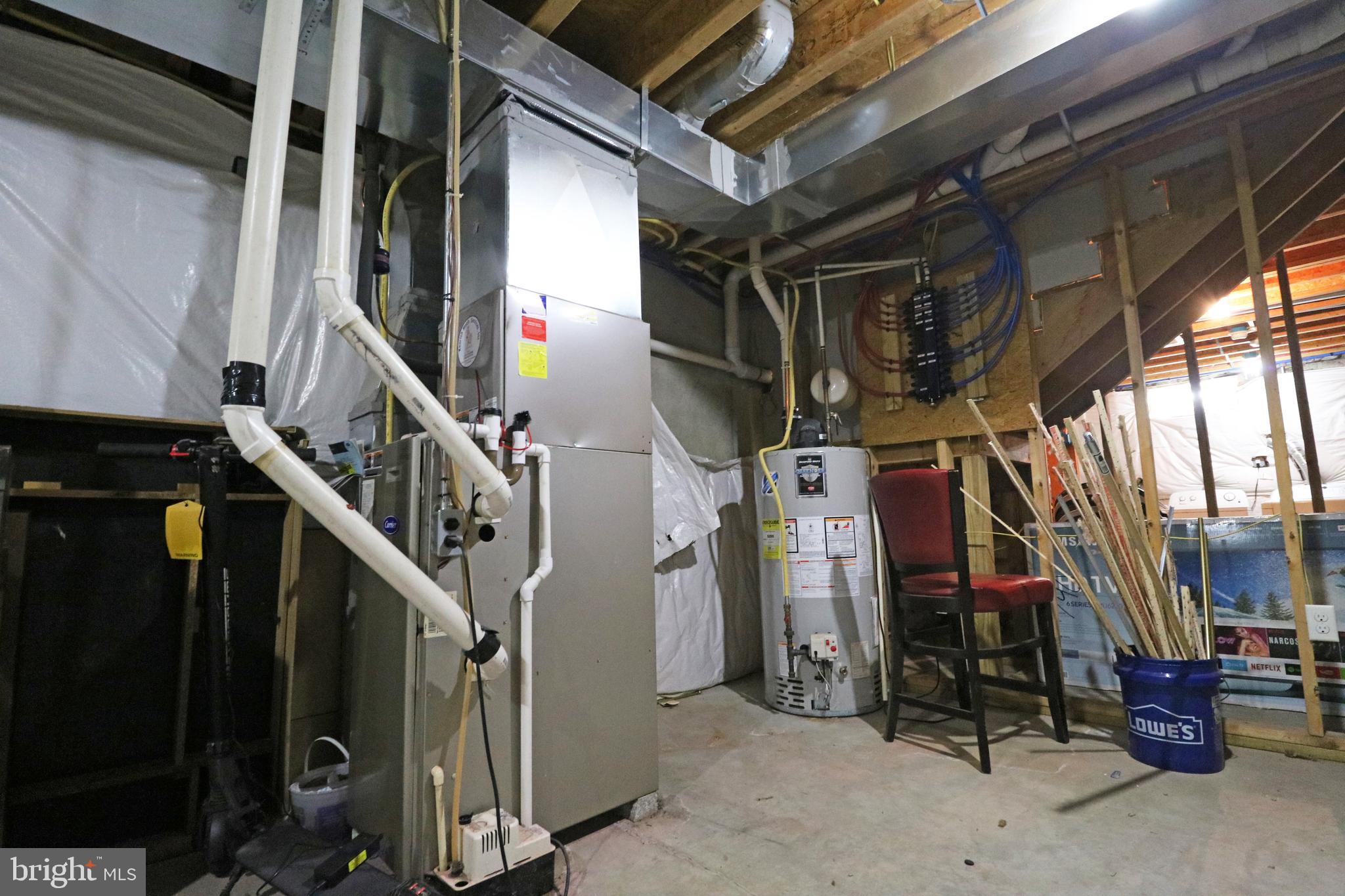 802 9th Street Chester, PA 19013 - Photo 10 of 43 a view of walk in an empty room