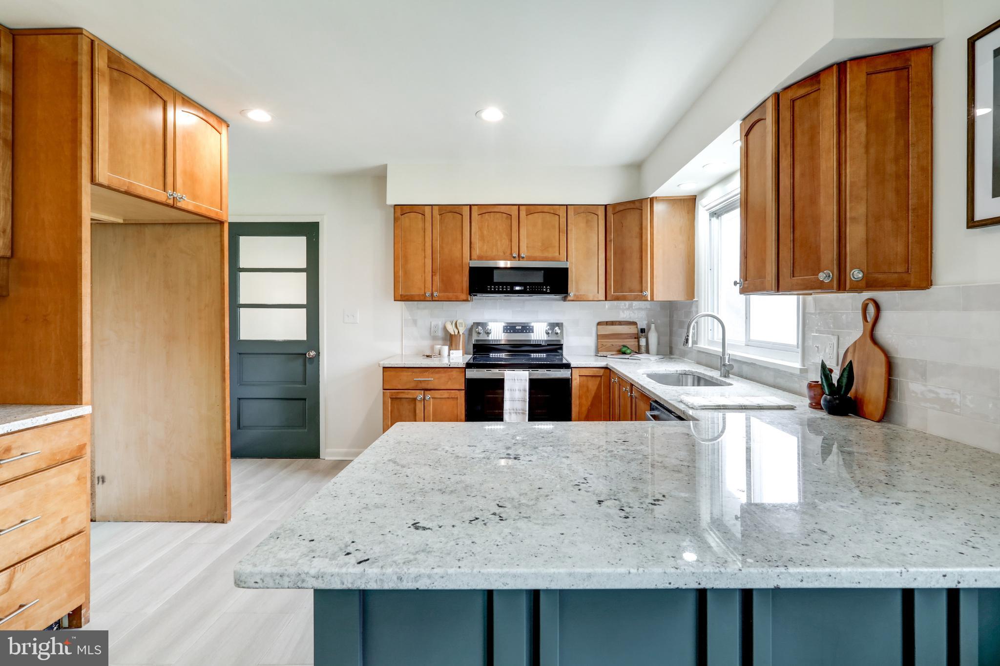 162 Ridge Hill Road Mechanicsburg, PA 17050 - Photo 2 of 55 Gallery Image 2