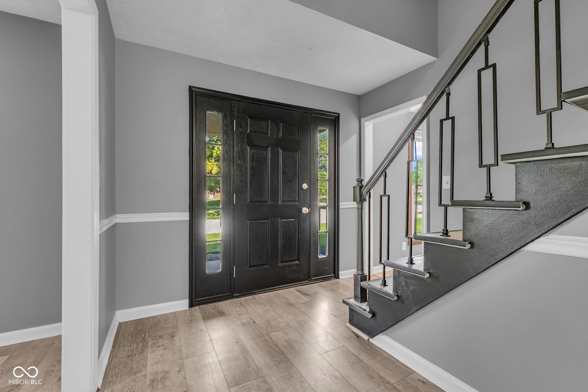 1039 Ridgeview Court Avon, IN 46123 - Photo 5 of 68