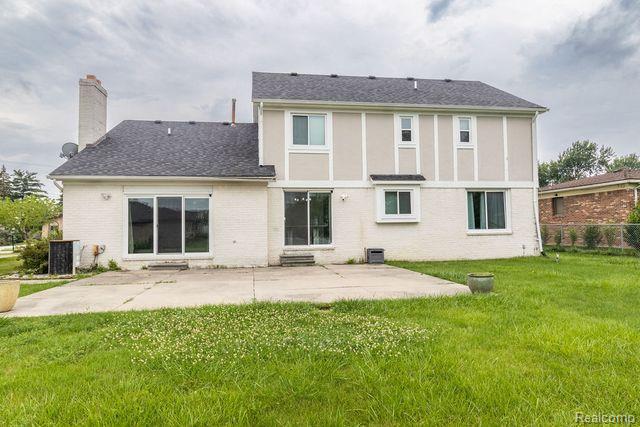 38772 Westchester Road Sterling Heights, MI 48310 - Photo 6 of 58 Gallery Image 6