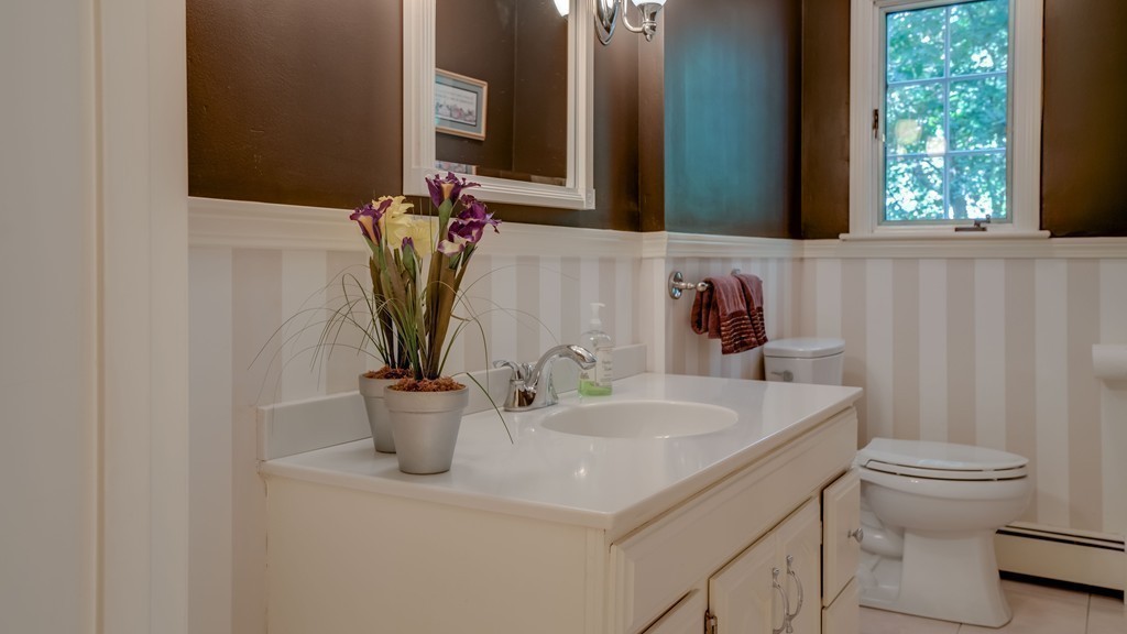 7 Troutbrook Road Dover, MA 02030 - Photo 7 of 20 Gallery Image 7