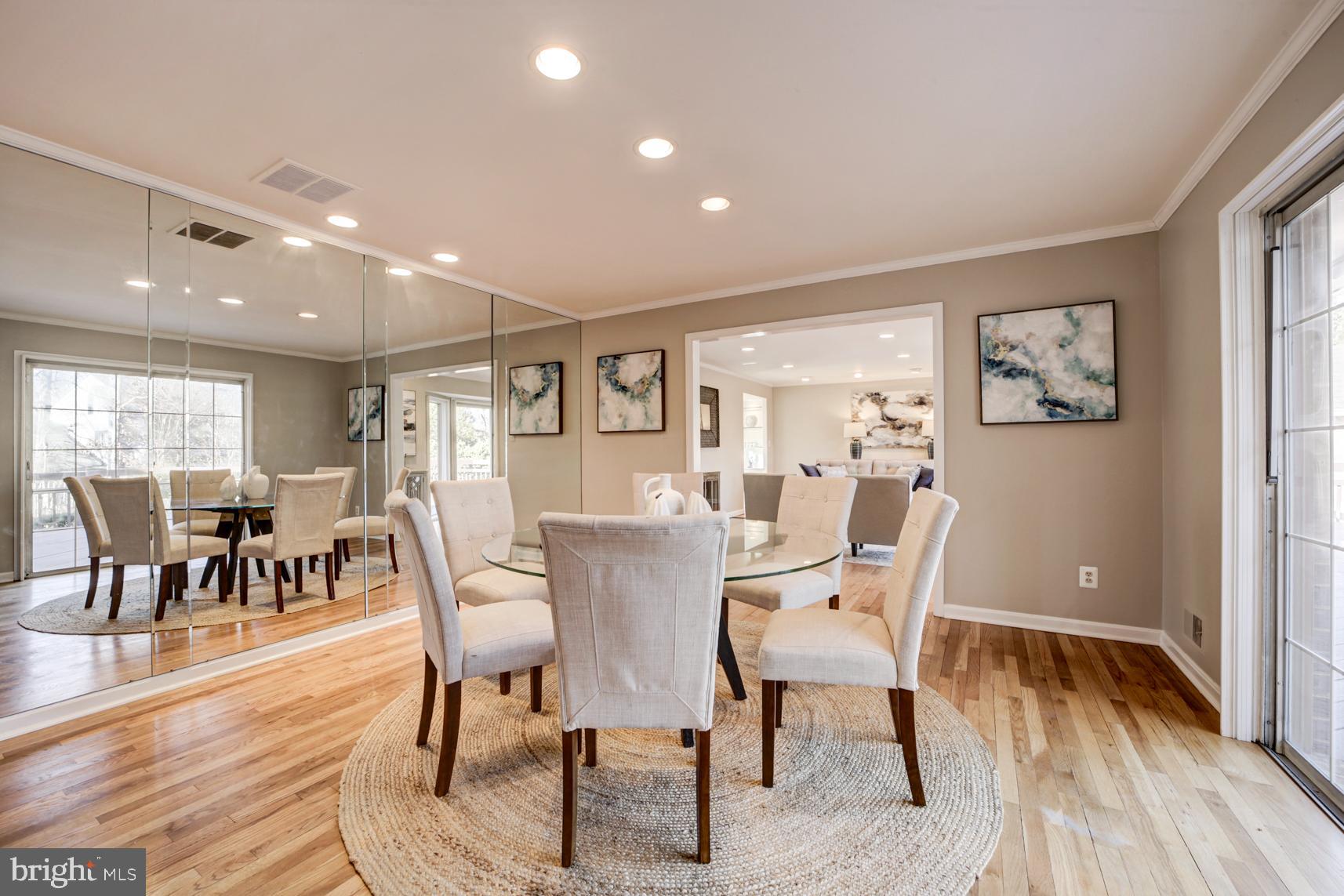 10105 Ormond Road Potomac, MD 20854 - Photo 8 of 30 Gallery Image 8