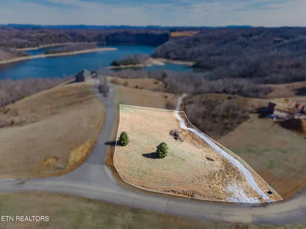$75,000 | Lot 32 Holly Bend Drive, Byrdstown, TN 38549