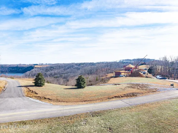 $75,000 | Lot 32 Holly Bend Drive, Byrdstown, TN 38549