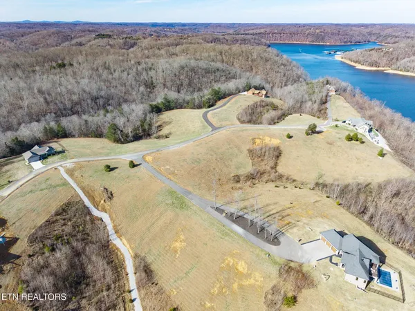 $75,000 | Lot 32 Holly Bend Drive, Byrdstown, TN 38549