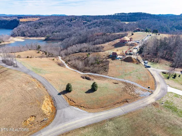 $75,000 | Lot 32 Holly Bend Drive, Byrdstown, TN 38549
