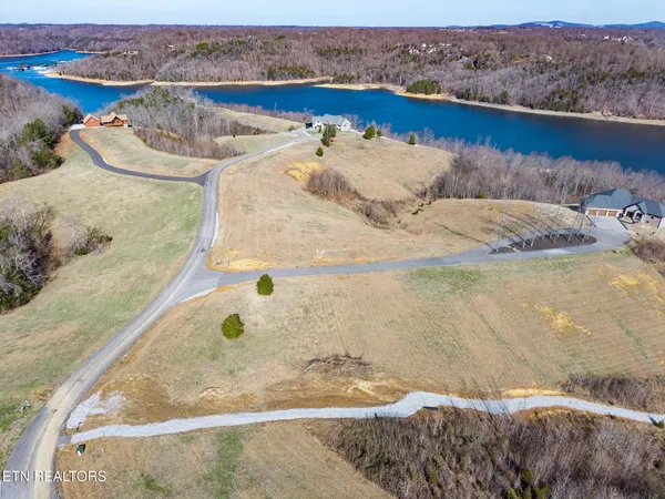 $75,000 | Lot 32 Holly Bend Drive, Byrdstown, TN 38549