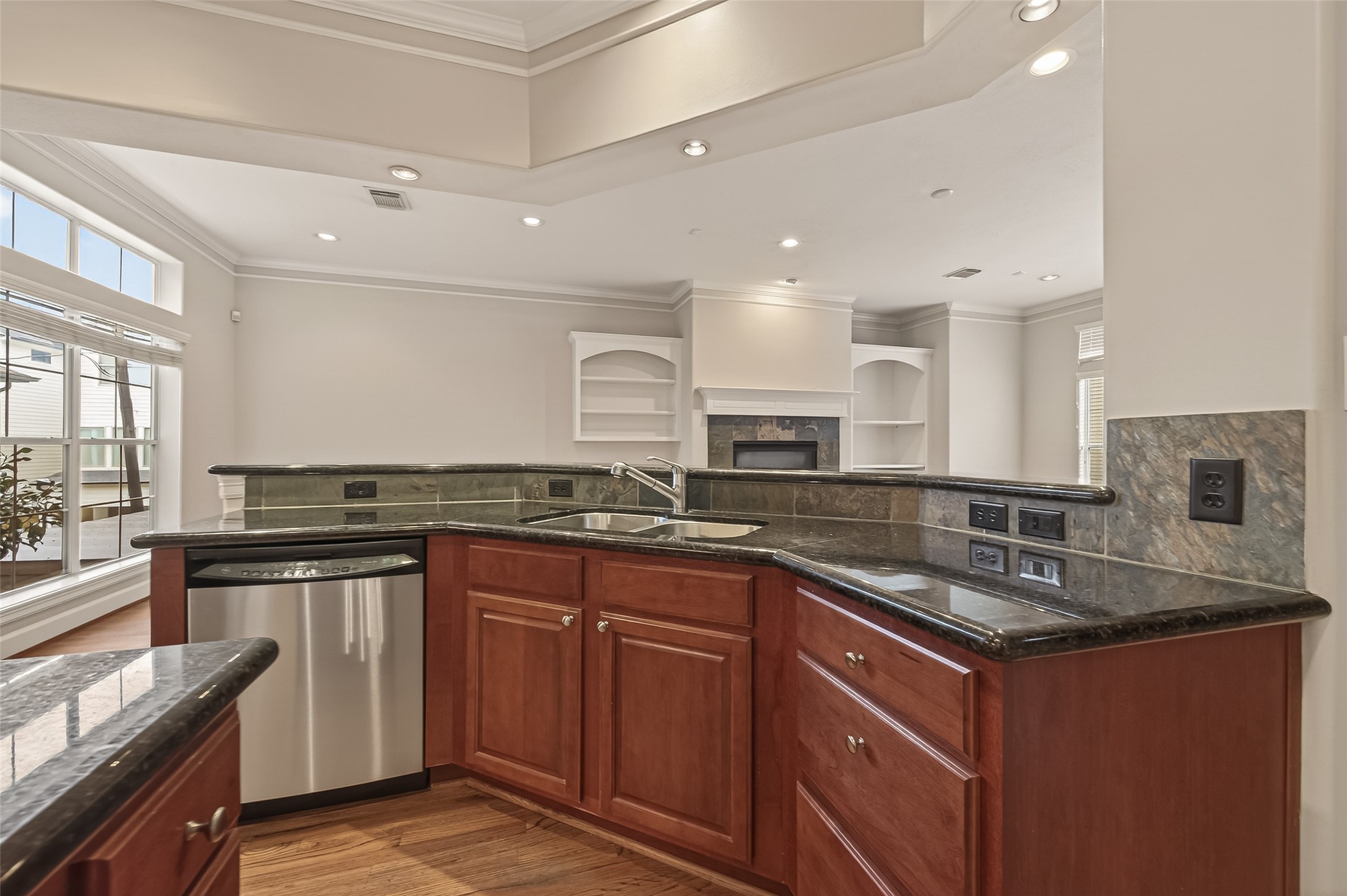 5111 Inker Street, Unit B Houston, TX 77007 - Photo 20 of 41