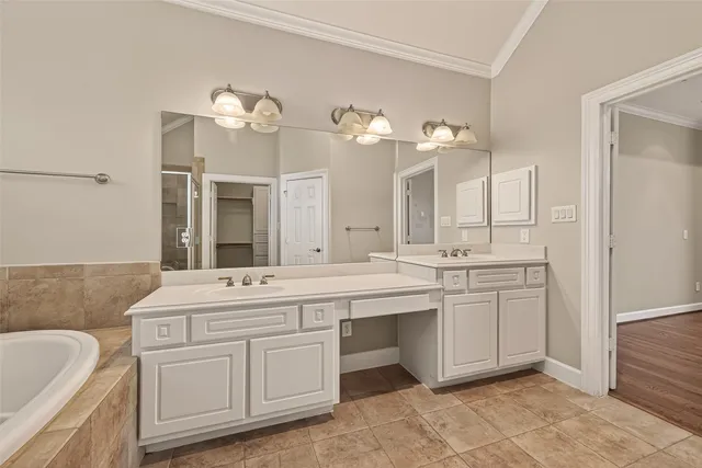 $2,800 | 5111 Inker Street, Unit B, Houston, TX 77007