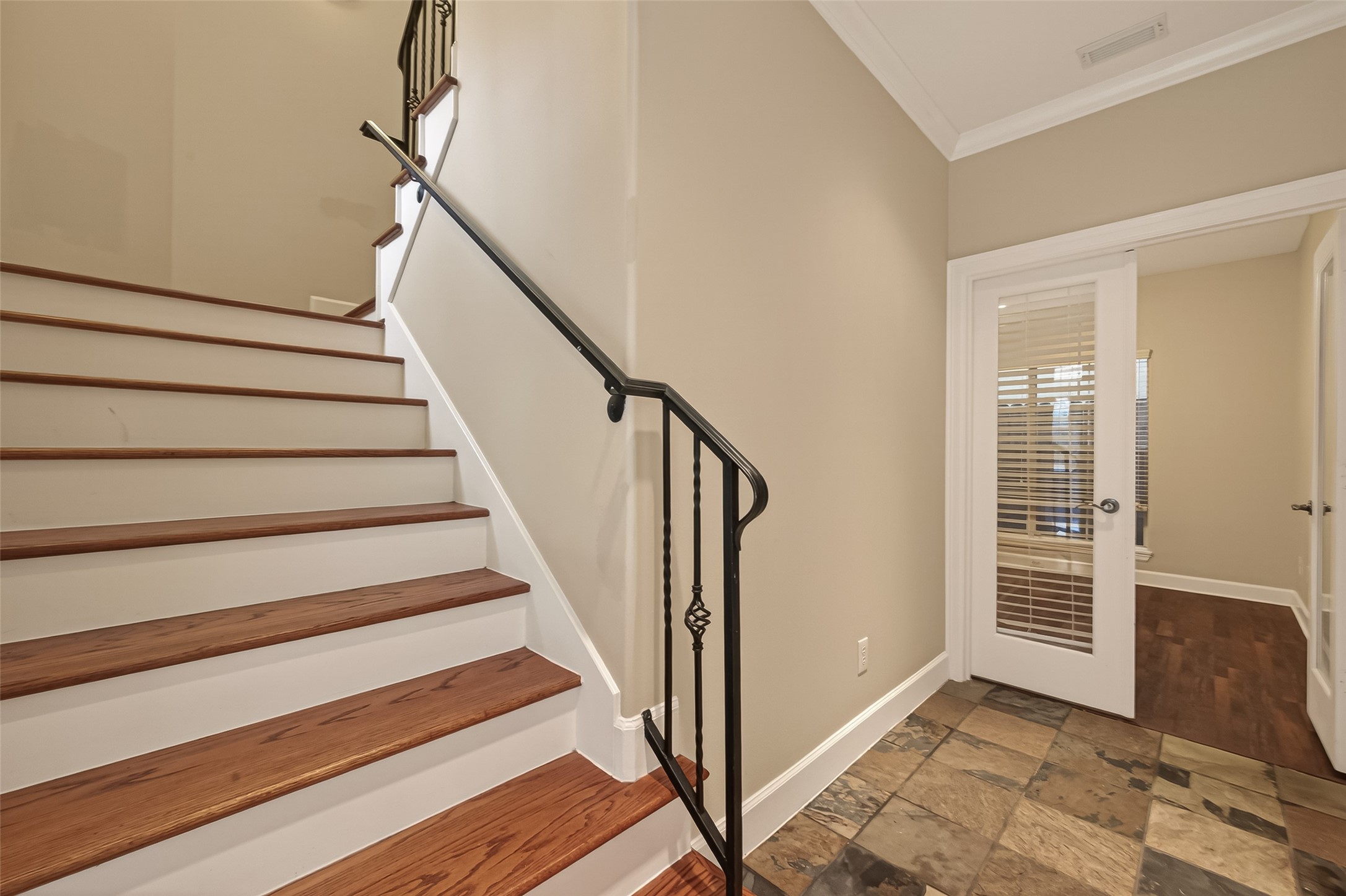 5111 Inker Street, Unit B Houston, TX 77007 - Photo 8 of 41