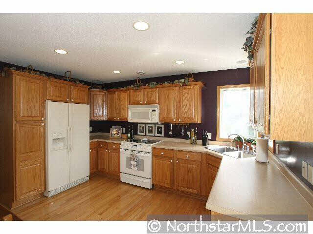 2242 Ruby Road Hudson, WI 54016 - Photo 3 of 10 Gallery Image 3