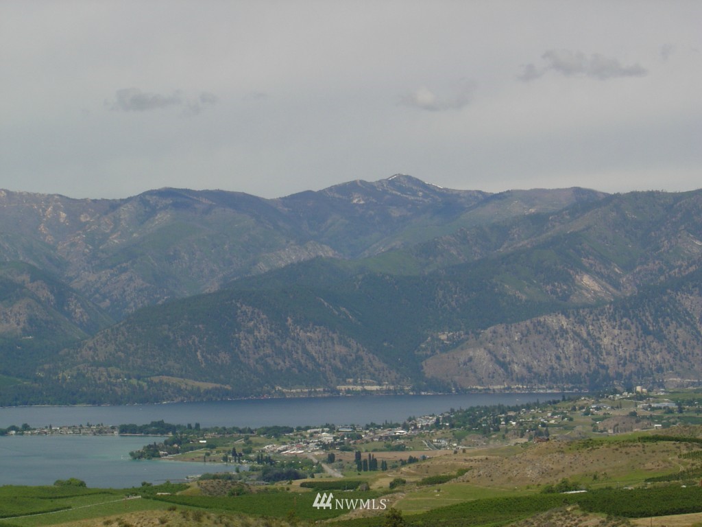 260 Chelan Ranch Road Chelan, WA 98816 - Photo 2 of 17 Gallery Image 2