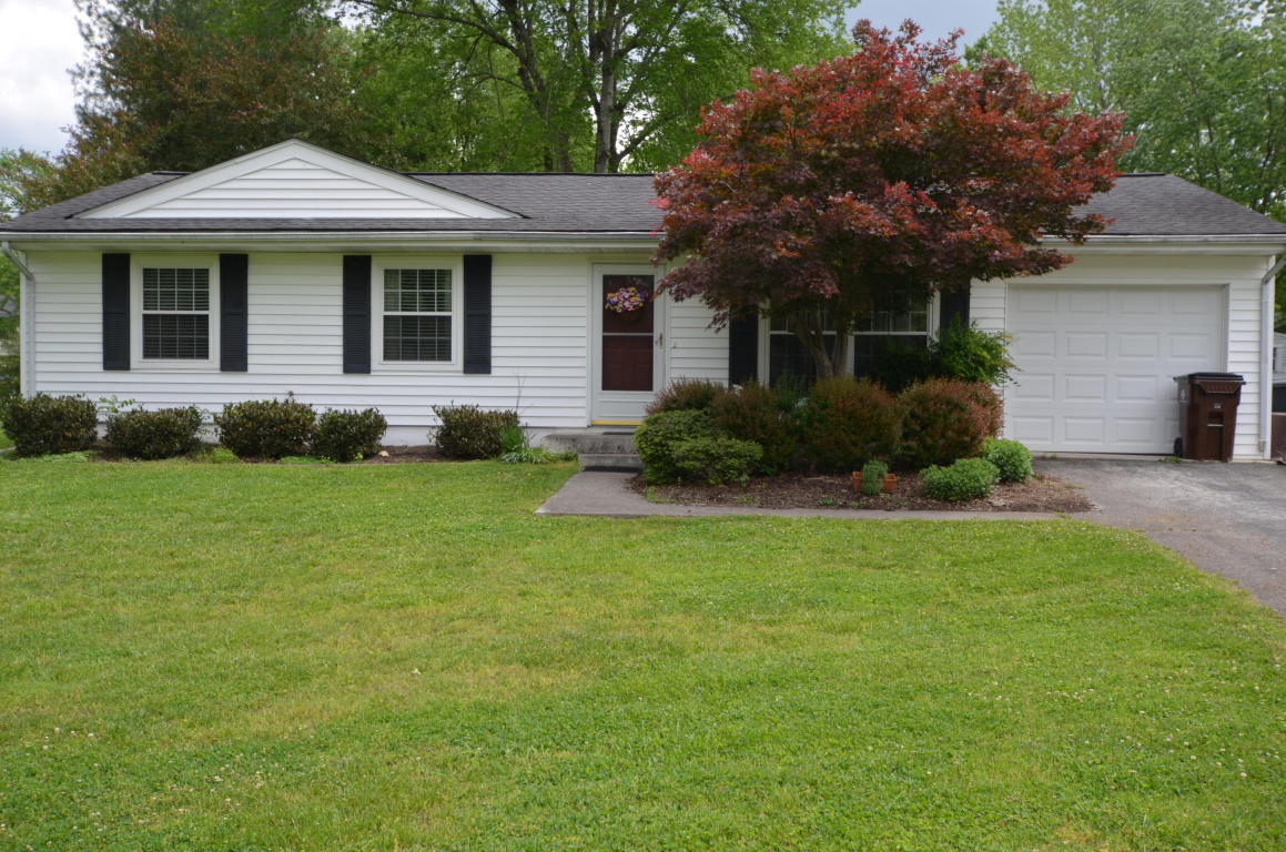 13 Lind Place Oak Ridge, TN 37830 - Photo 1 of 22 20160503180348944711000000-o