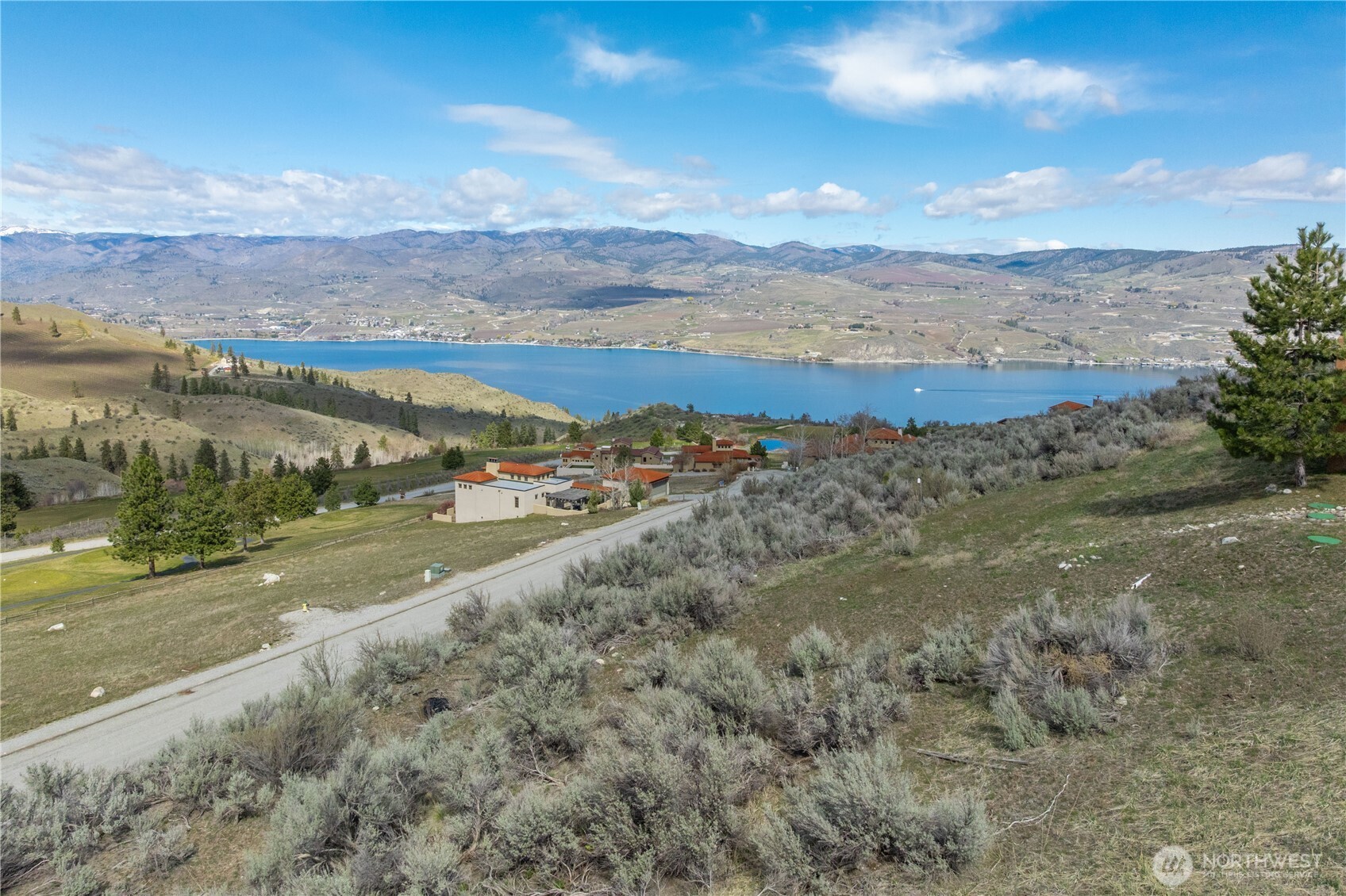 57 Sabio Way Chelan, WA 98816 - Photo 10 of 11