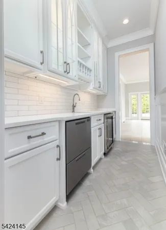 $3,299,000 | 85 May Drive, Chatham, NJ 07928