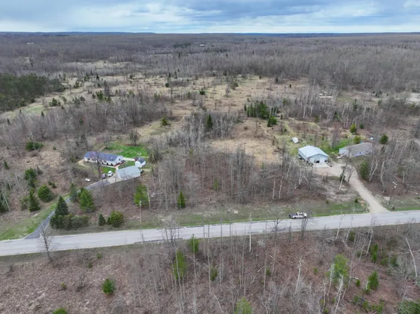$77,500 | 15 A Finnegan Road, Johannesburg, MI 49751
