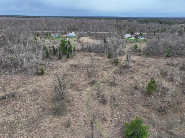 $77,500 | 15 A Finnegan Road, Johannesburg, MI 49751